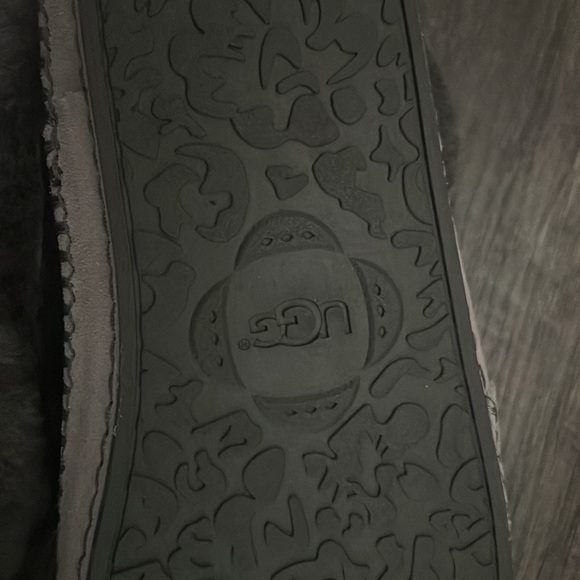UGGS ♥️ - Picture 5 of 5
